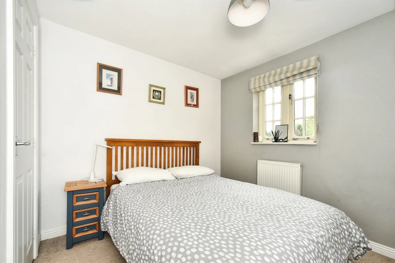The Wern, Lechlade, GL7, photo 13