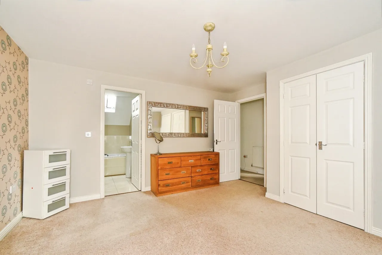 The Wern, Lechlade, GL7, photo 11