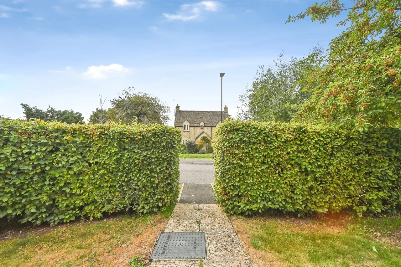 The Wern, Lechlade, GL7, photo 20