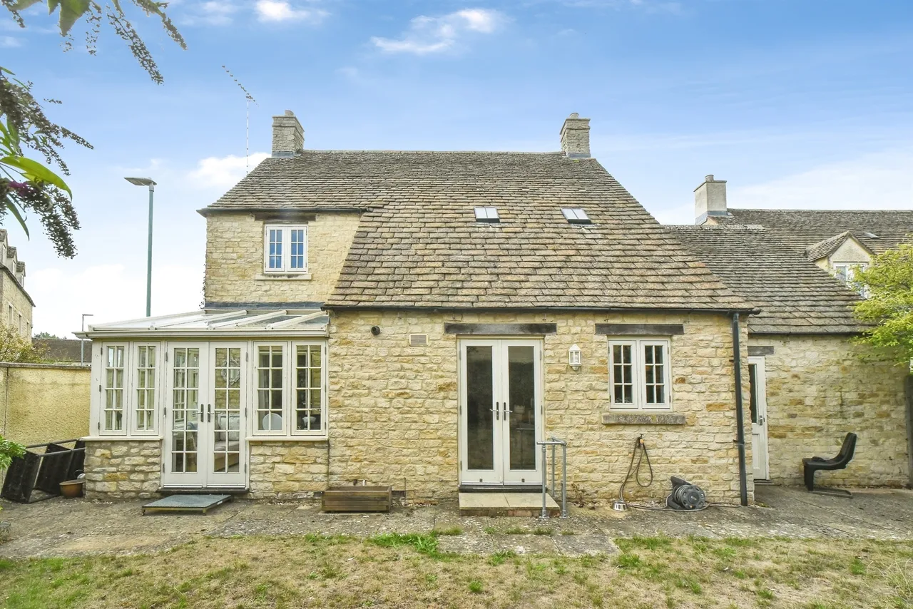 The Wern, Lechlade, GL7, photo 19