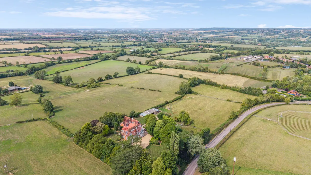 Stewkley Road, Soulbury, photo 48