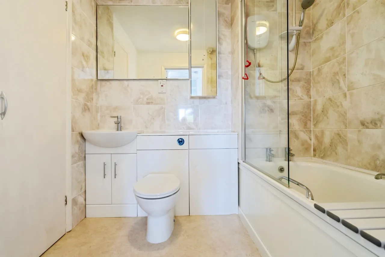 Priestley Way, Bognor Regis, PO22, photo 3