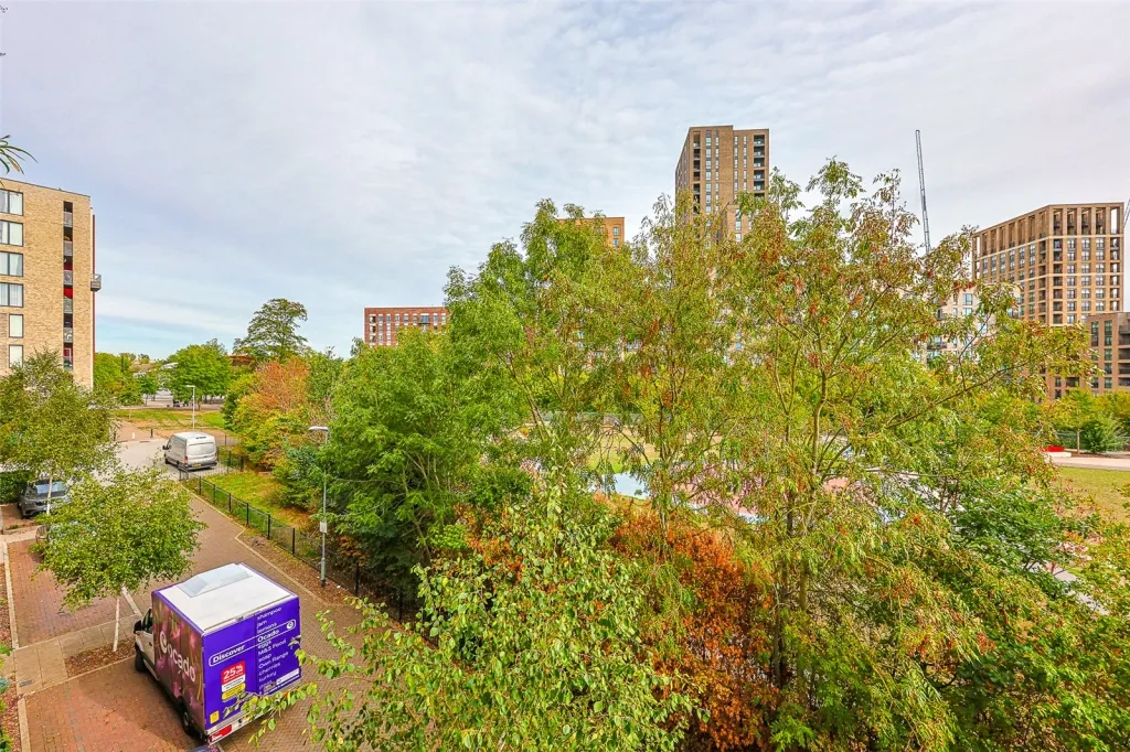 Chronicle Avenue, Colindale, NW9, photo 12