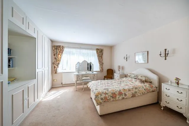 Dollis Avenue, London, N3, photo 16