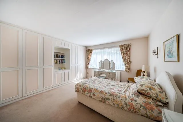 Dollis Avenue, London, N3, photo 14