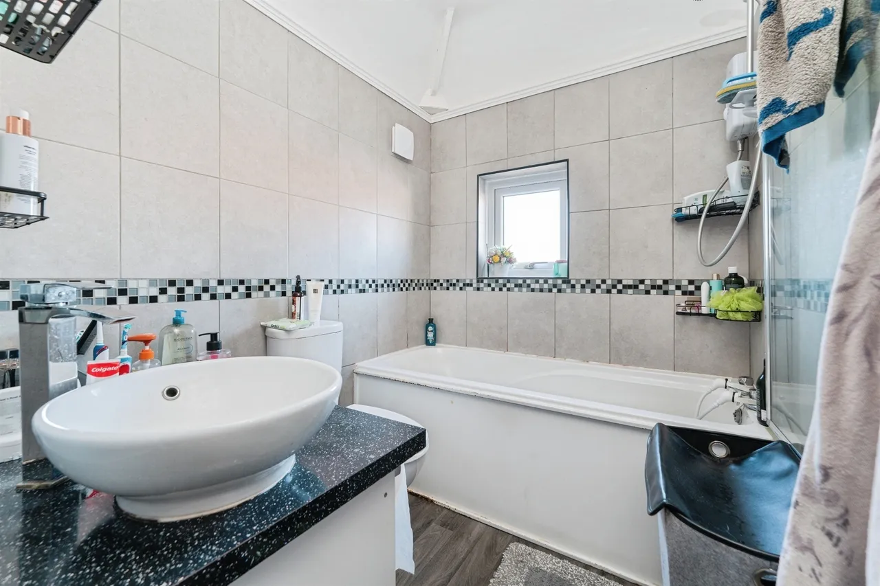 Burnsfield Estate, Chatteris, PE16, photo 11