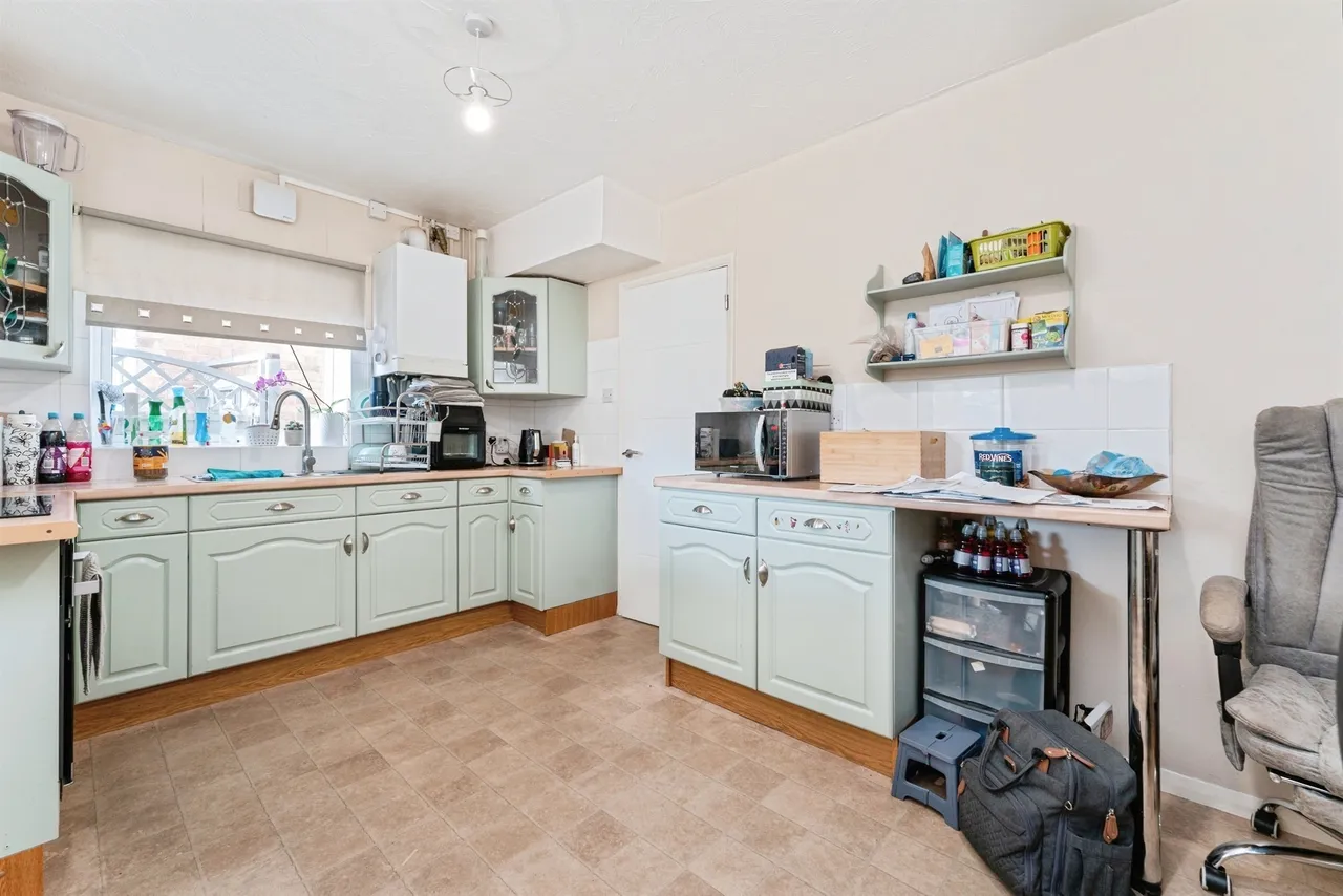 Burnsfield Estate, Chatteris, PE16, photo 6