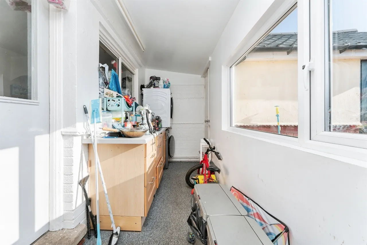 Burnsfield Estate, Chatteris, PE16, photo 13
