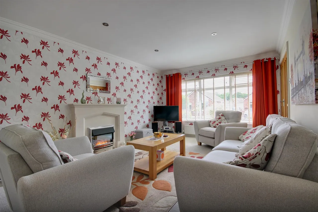 Southgate Close, Willerby, photo 3