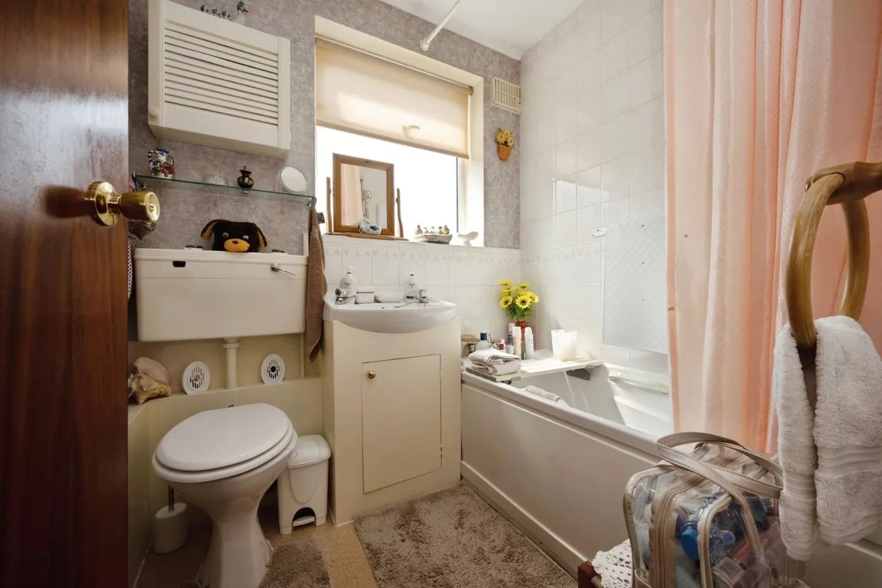 Hereford Road, Bedford, Bedfordshire, MK42, photo 14
