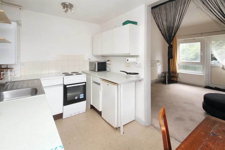 Braybourne Close, Uxbridge, UB8, photo 5