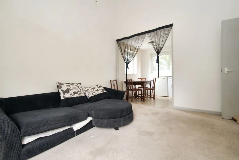 Braybourne Close, Uxbridge, UB8, photo 2