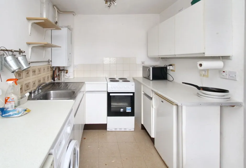 Braybourne Close, Uxbridge, UB8, photo 3