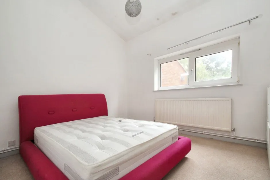 Braybourne Close, Uxbridge, UB8, photo 7