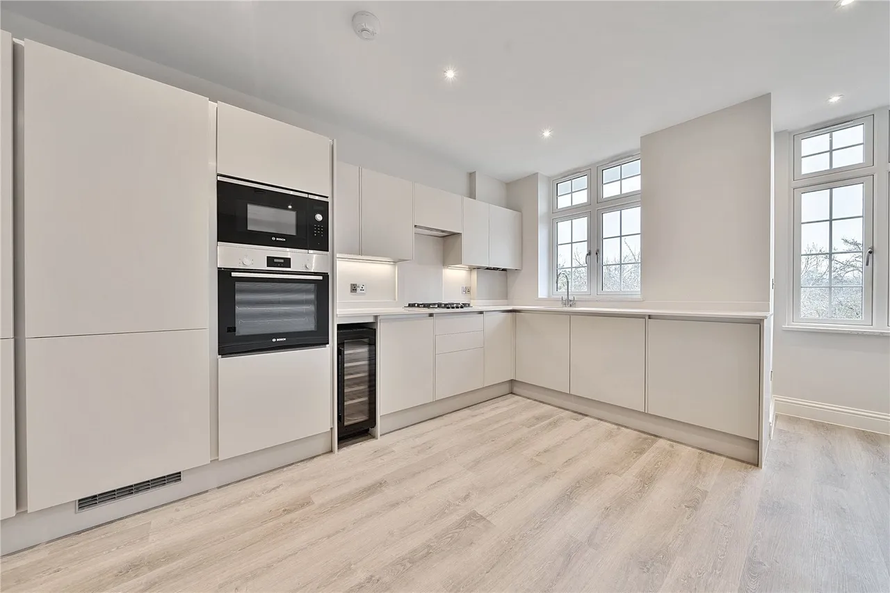 Bromley Road, BR3, photo 4