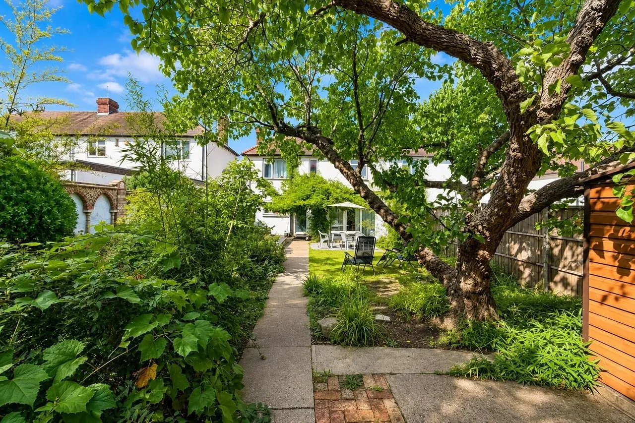 Cedar Road, Rochester, photo 13