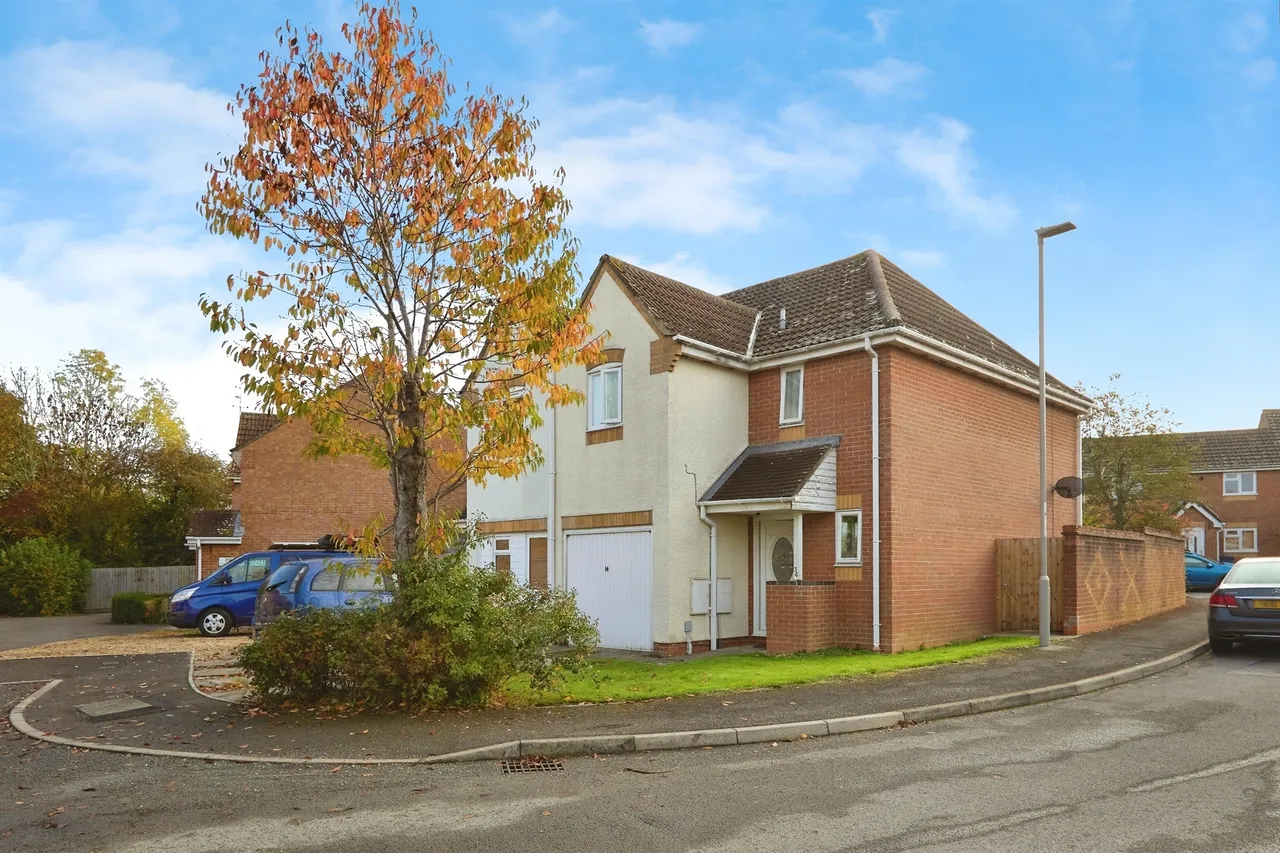 3 bed house for sale, Horsefields, Gillingham, SP8