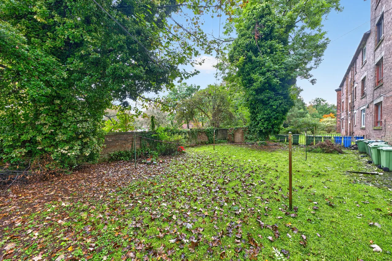 Great Western Road, Anniesland, G13, photo 13