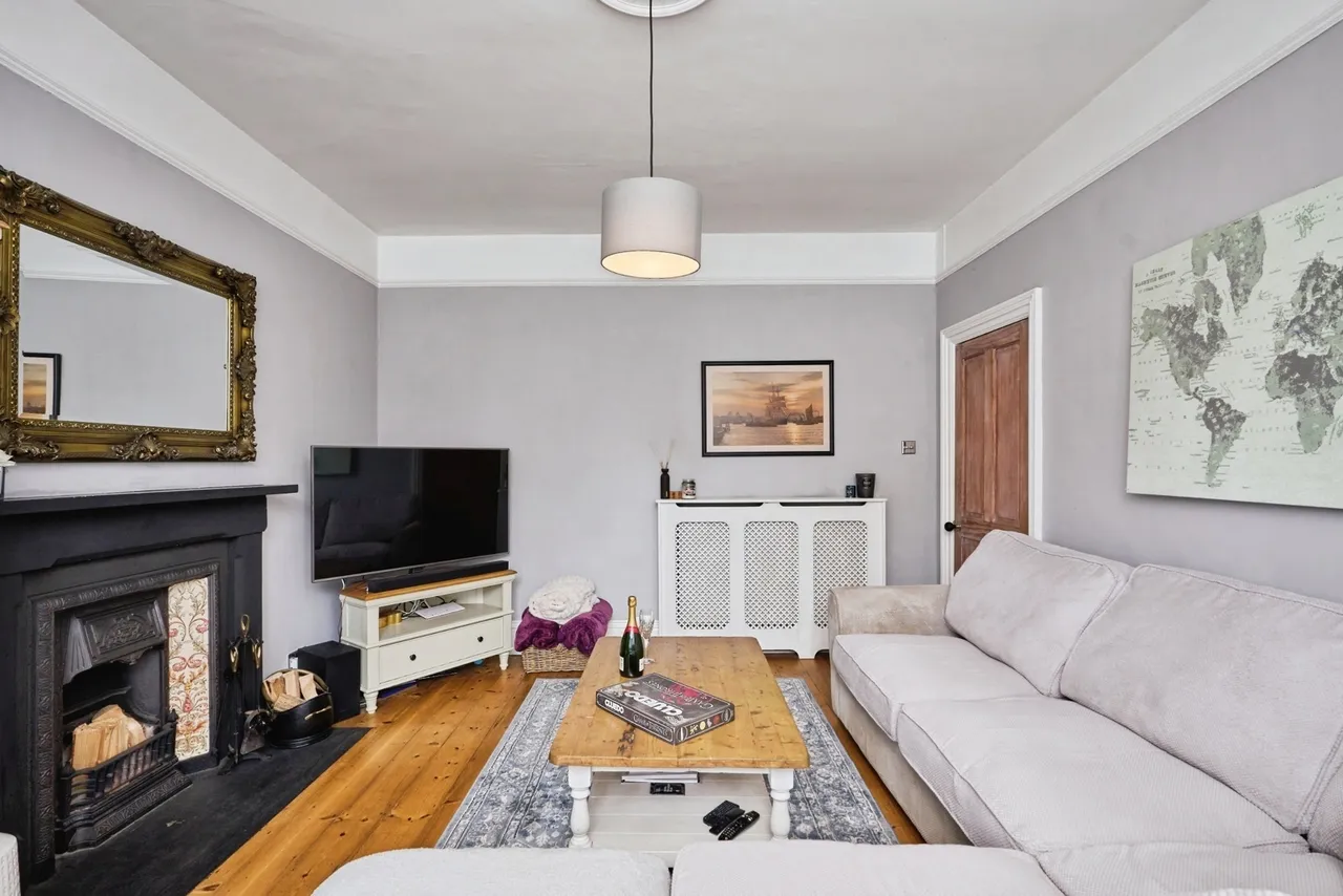 Castle Road, Newport, PO30, photo 5