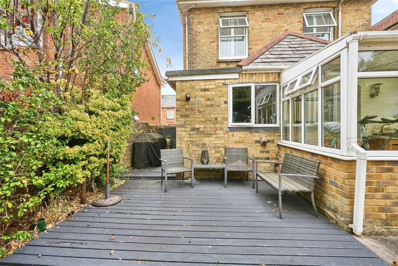 Castle Road, Newport, PO30, photo 10