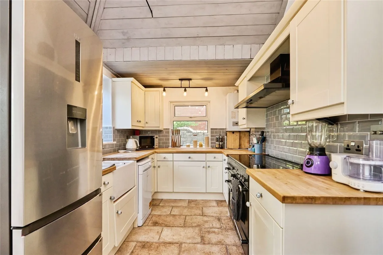 Castle Road, Newport, PO30, photo 8