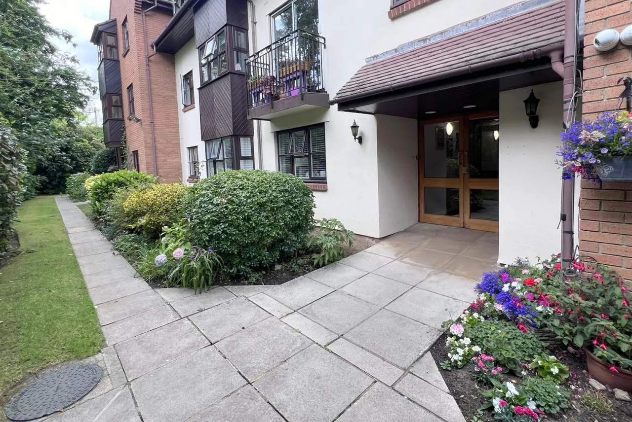Berkeley Court, BH22, photo 10