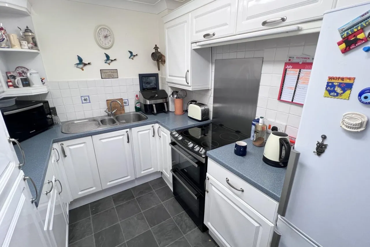 Berkeley Court, BH22, photo 4