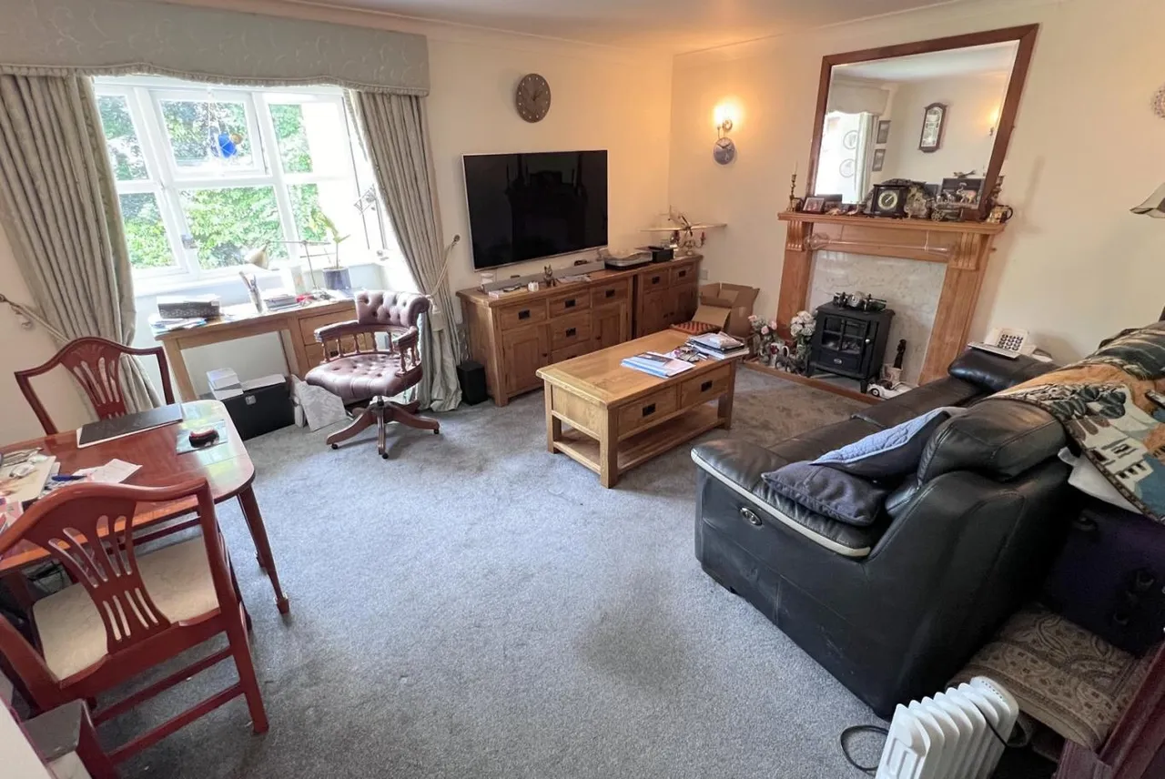 Berkeley Court, BH22, photo 2