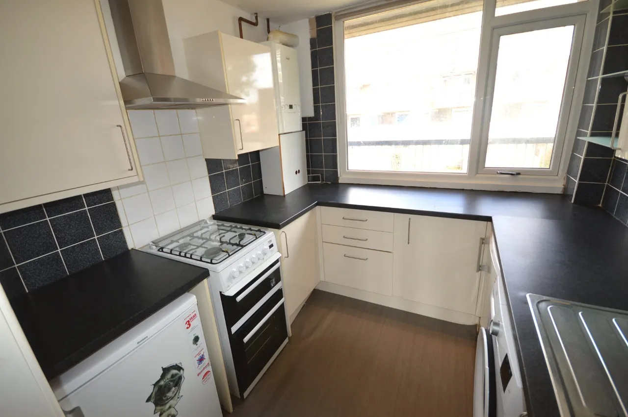 Batemoor Place, Sheffield, S8, photo 3