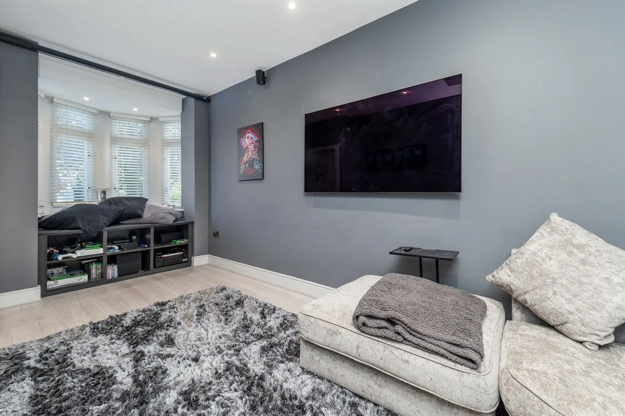 Cecil Road, Altrincham, photo 6