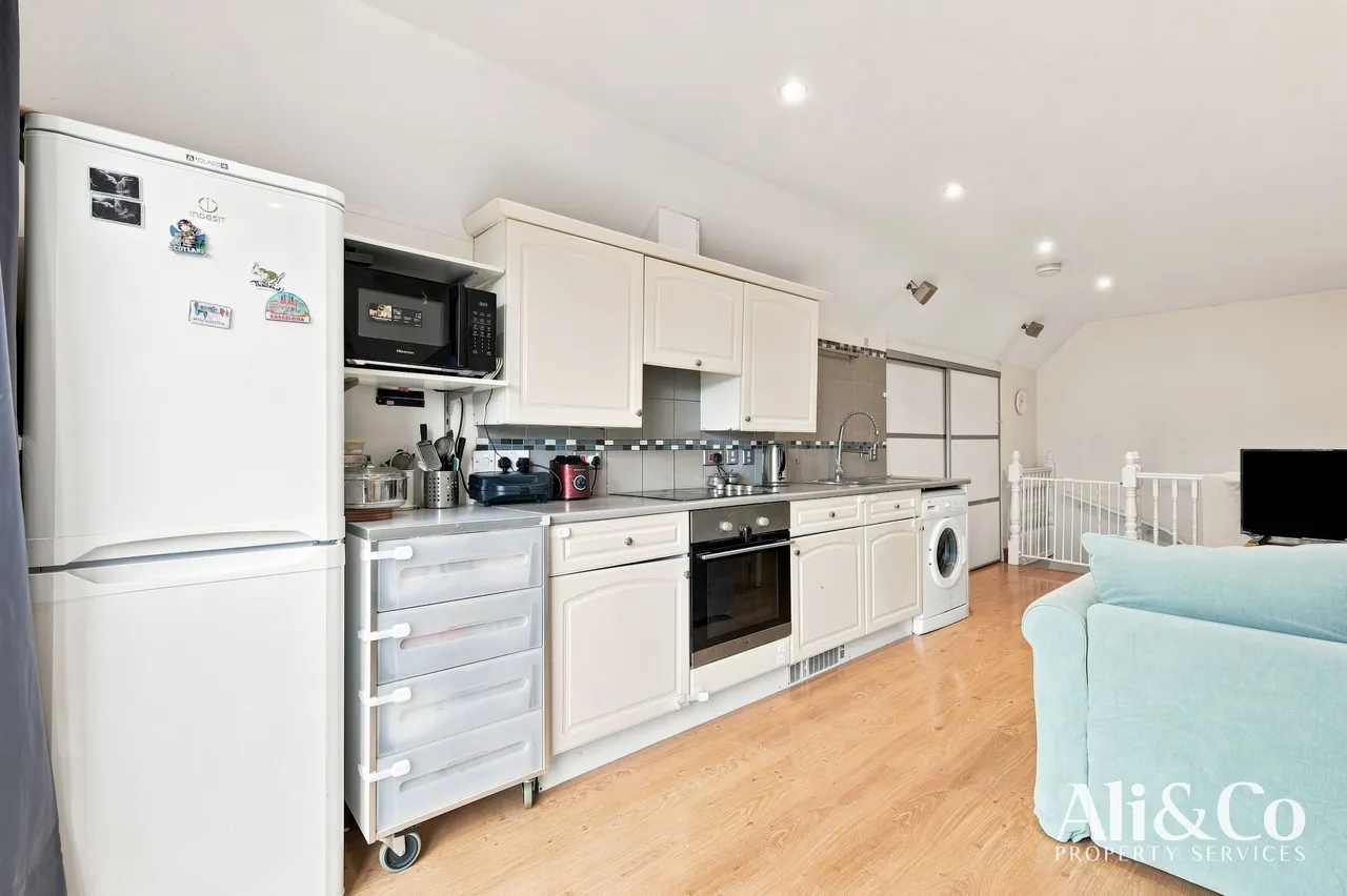 Trelawney Place, Chafford Hundred, Grays, Essex, RM16 6DG, photo 8