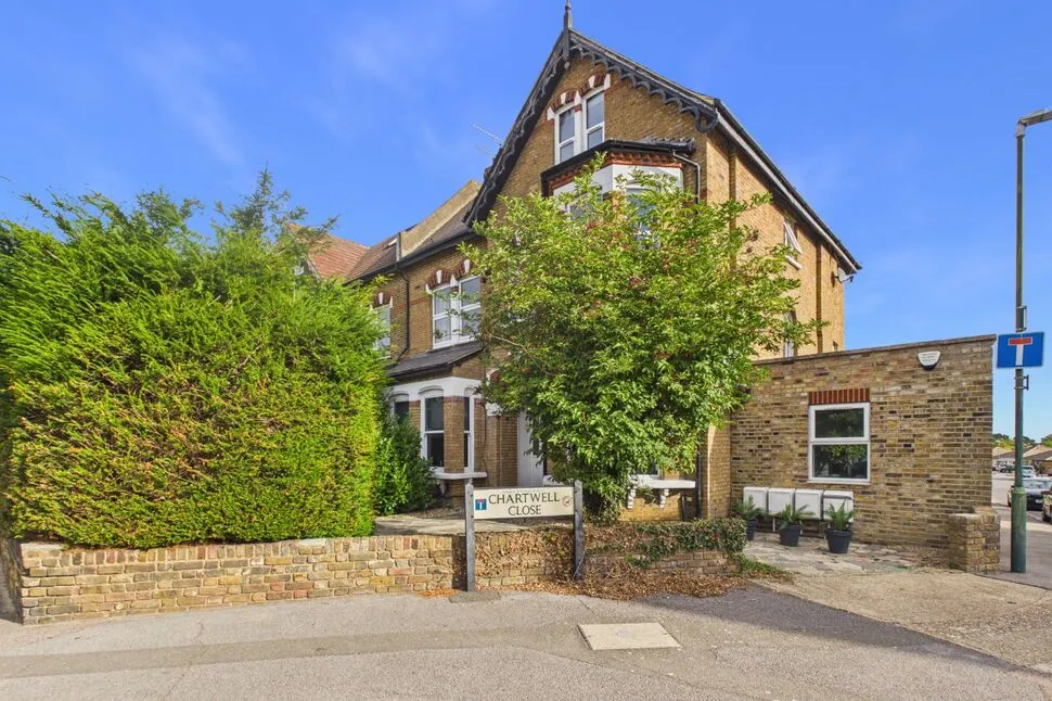 2 bed flat for sale, Footscray Road, New Eltham, SE9