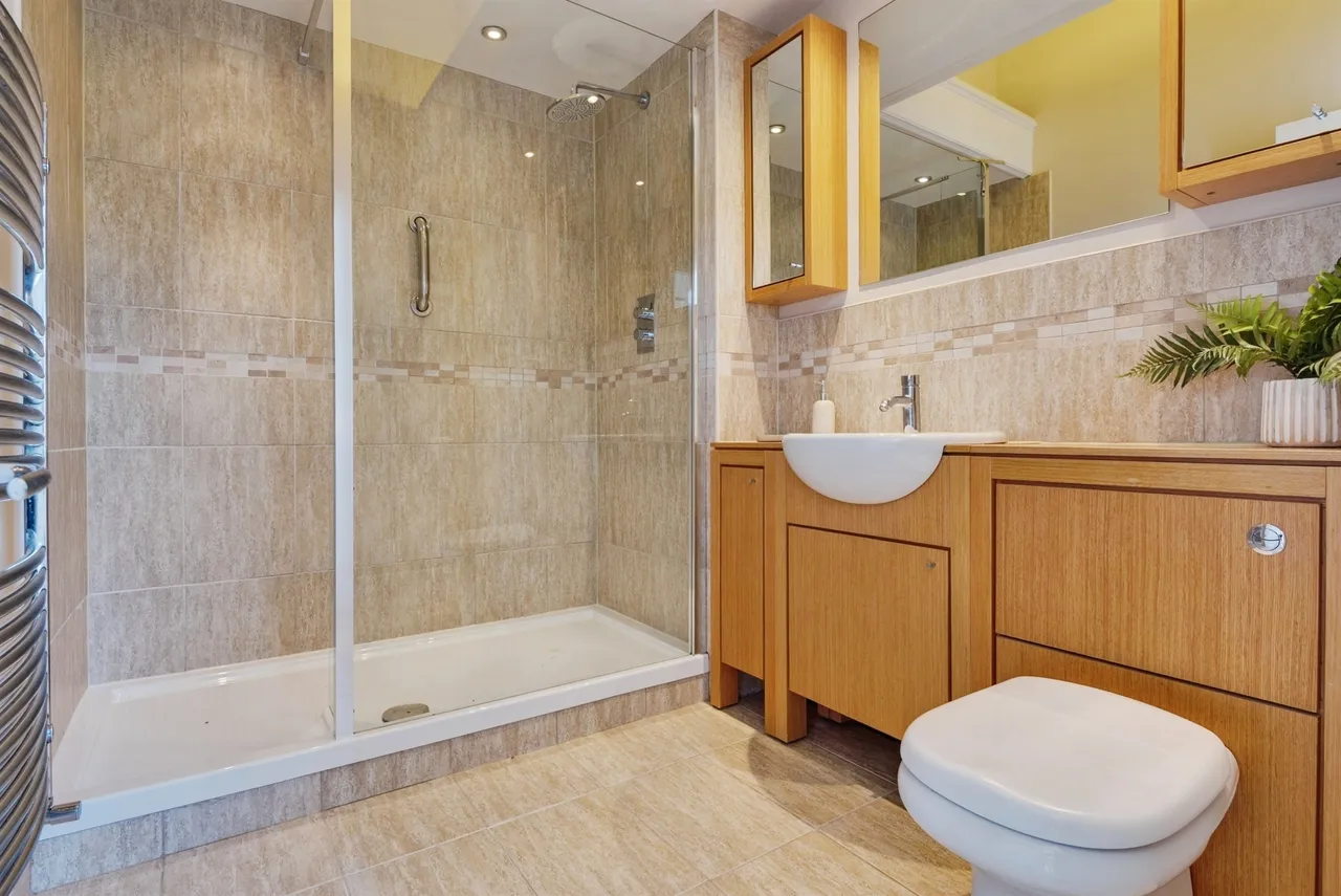 Kingsley Green, Frodsham, WA6, photo 13