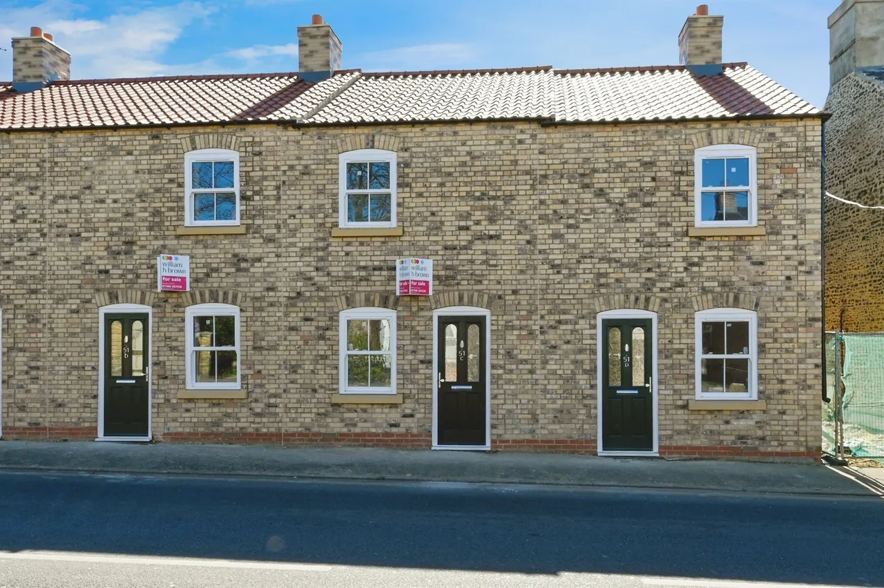 2 bed house for sale — Railway Road, Downham Market