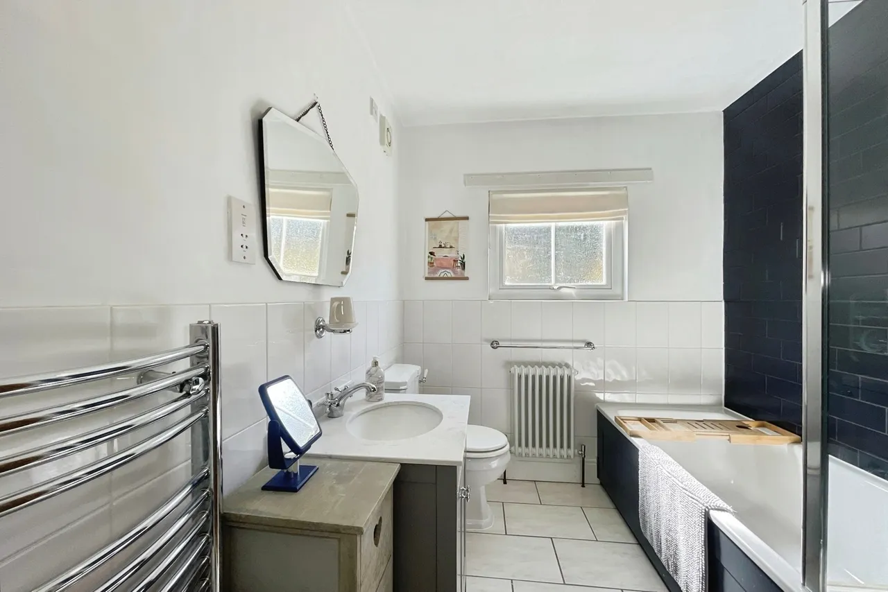 Road, Porthleven, TR13, photo 14