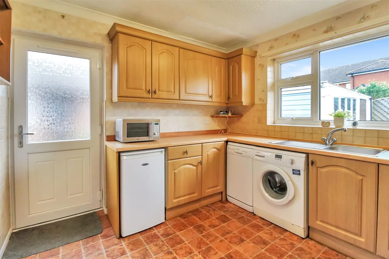 Cleveland Drive, Northallerton, DL7 8RU, photo 6