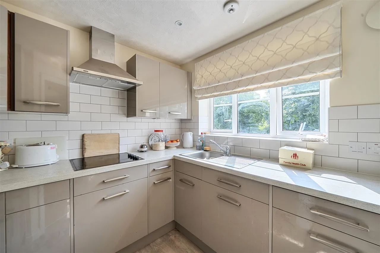 Denmark Road, Carshalton, SM5, photo 6