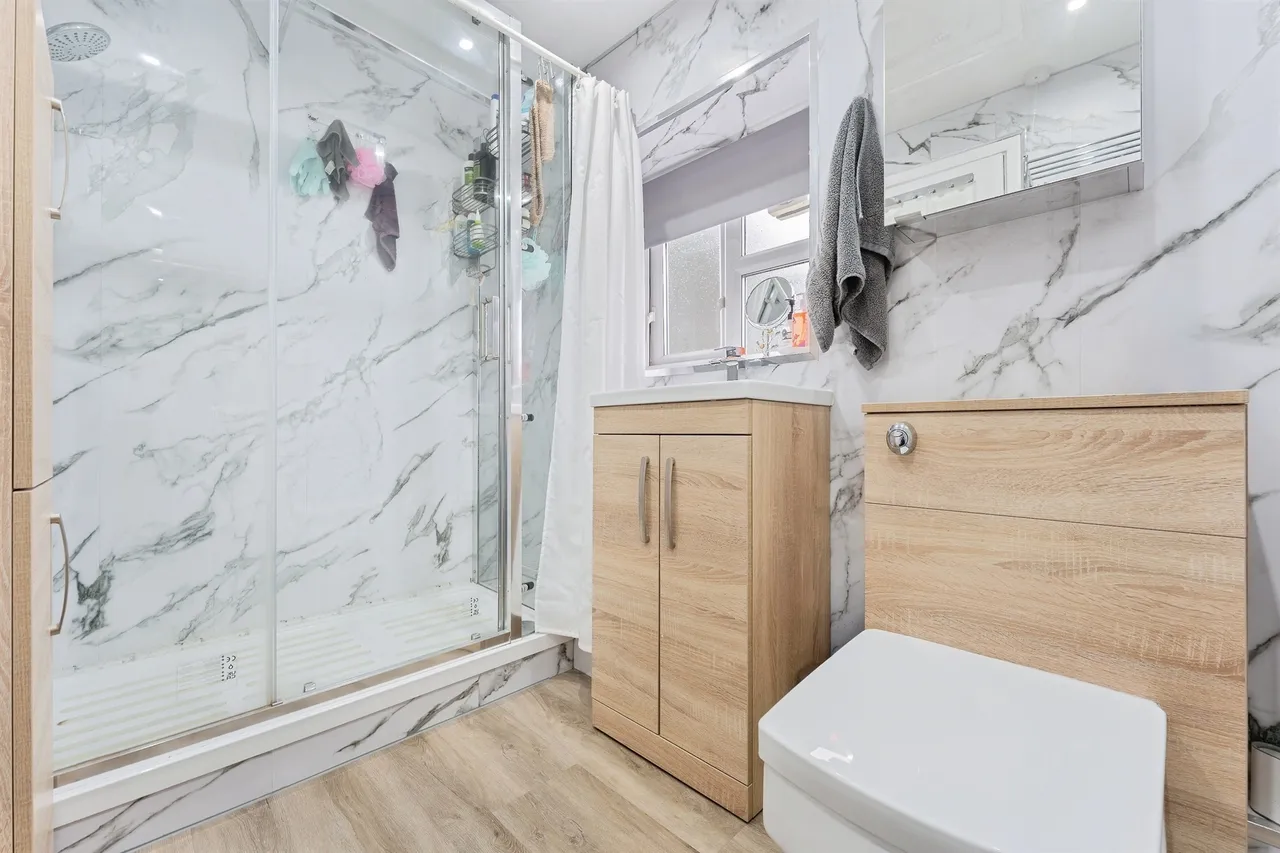 Mallory Road, Whitby, CH65, photo 14