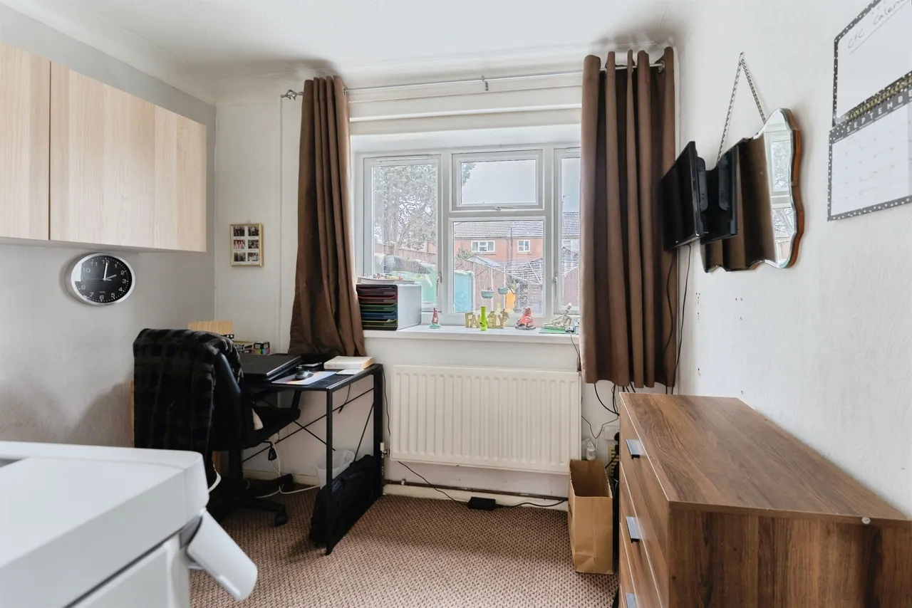 Mallory Road, Whitby, CH65, photo 6