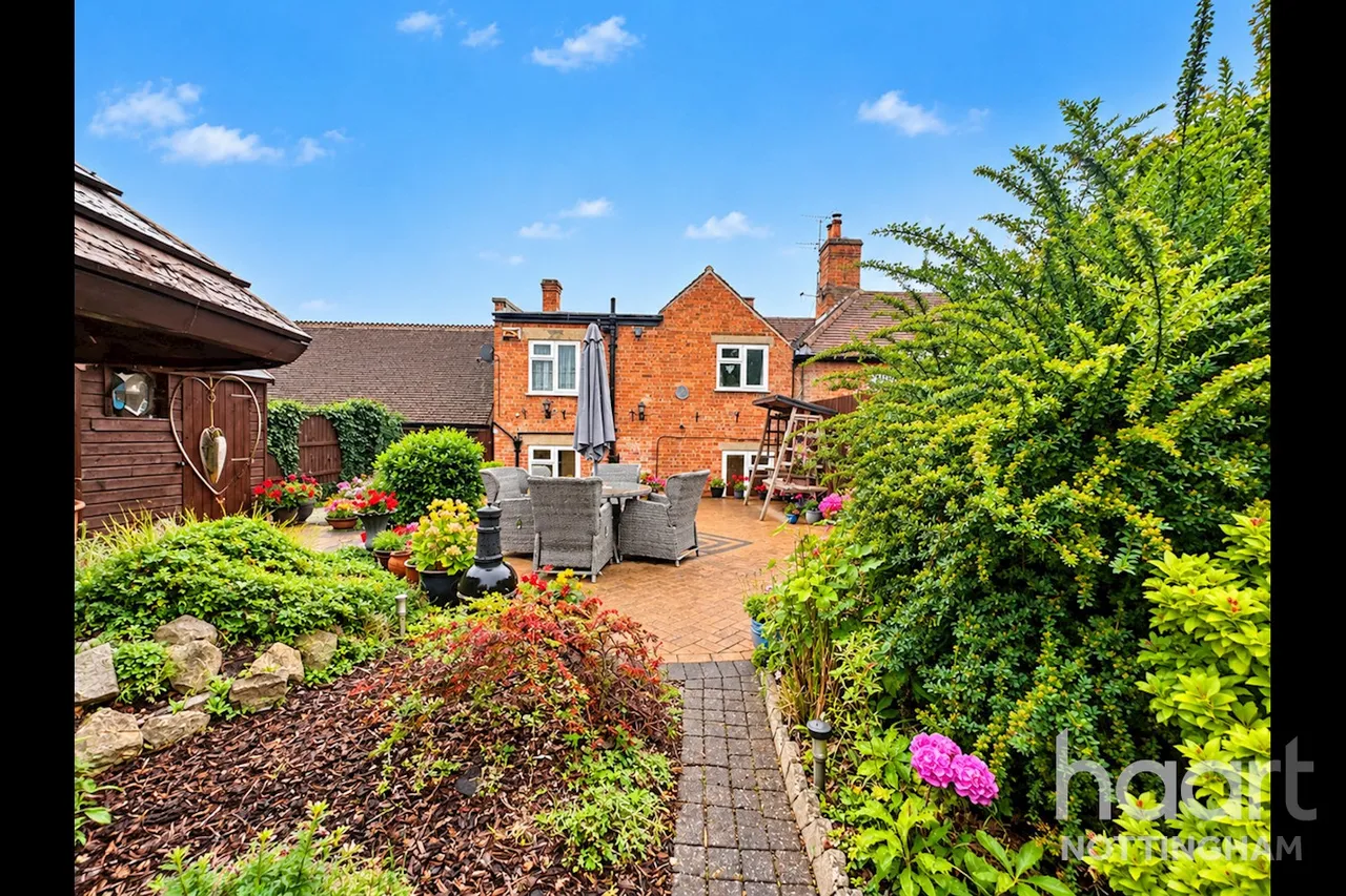 Village Road, Nottingham, NG11, photo 15
