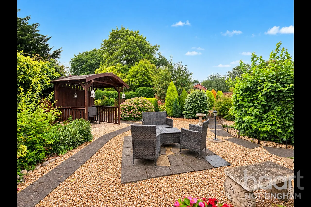 Village Road, Nottingham, NG11, photo 11