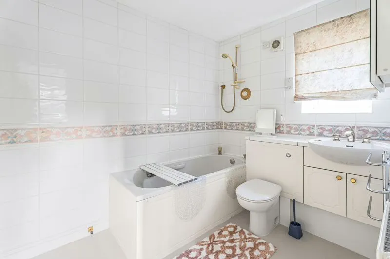 Paxton Crescent, Shenley Lodge, Milton Keynes, Buckinghamshire, MK5 7PY, photo 15