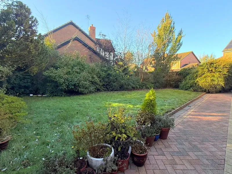 Paxton Crescent, Shenley Lodge, Milton Keynes, Buckinghamshire, MK5 7PY, photo 5