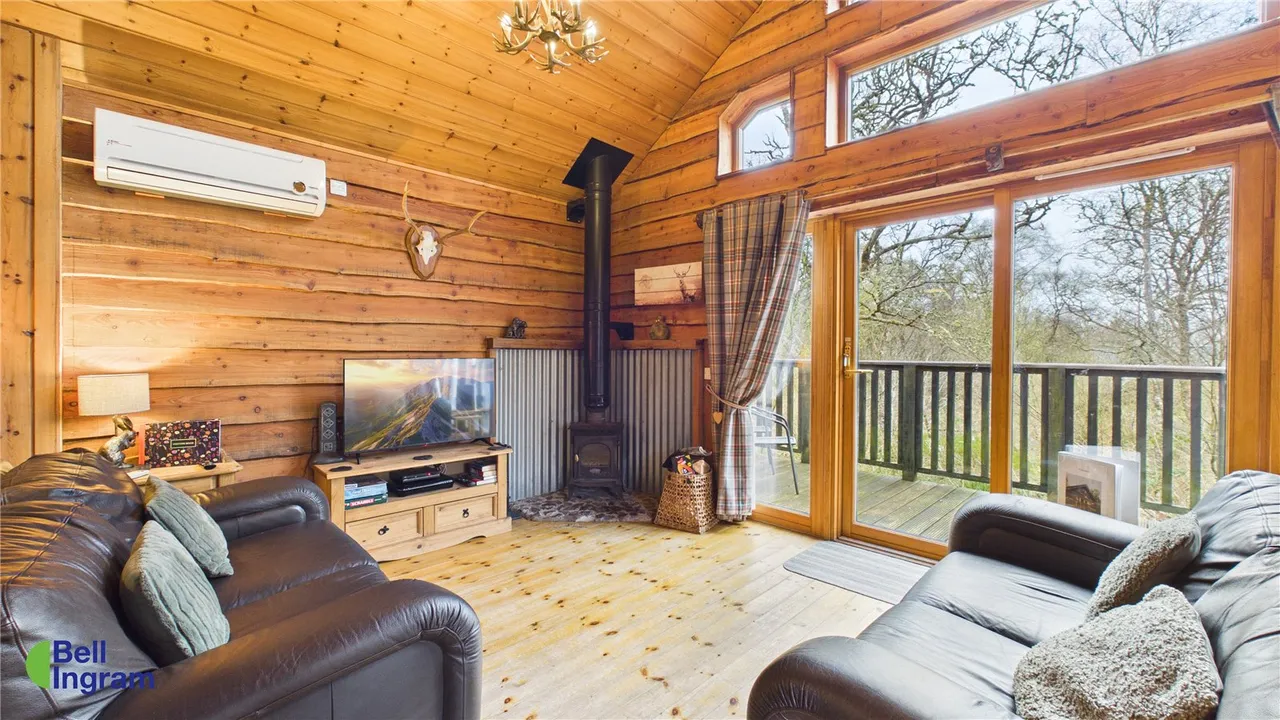 Rowan, 21B Dalavich Chalet Park, Dalavich, Taynuilt, Argyll and Bute, PA35 1HS, photo 2