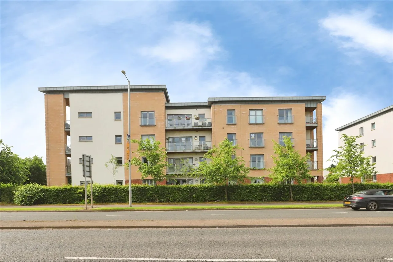Stewarton Road, Newton Mearns, G77, photo 17
