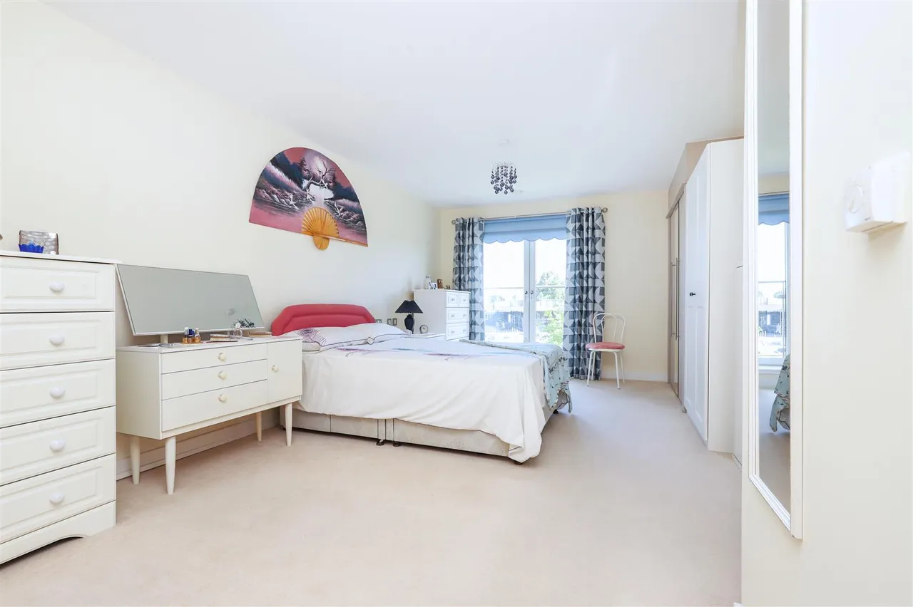 Stewarton Road, Newton Mearns, G77, photo 9