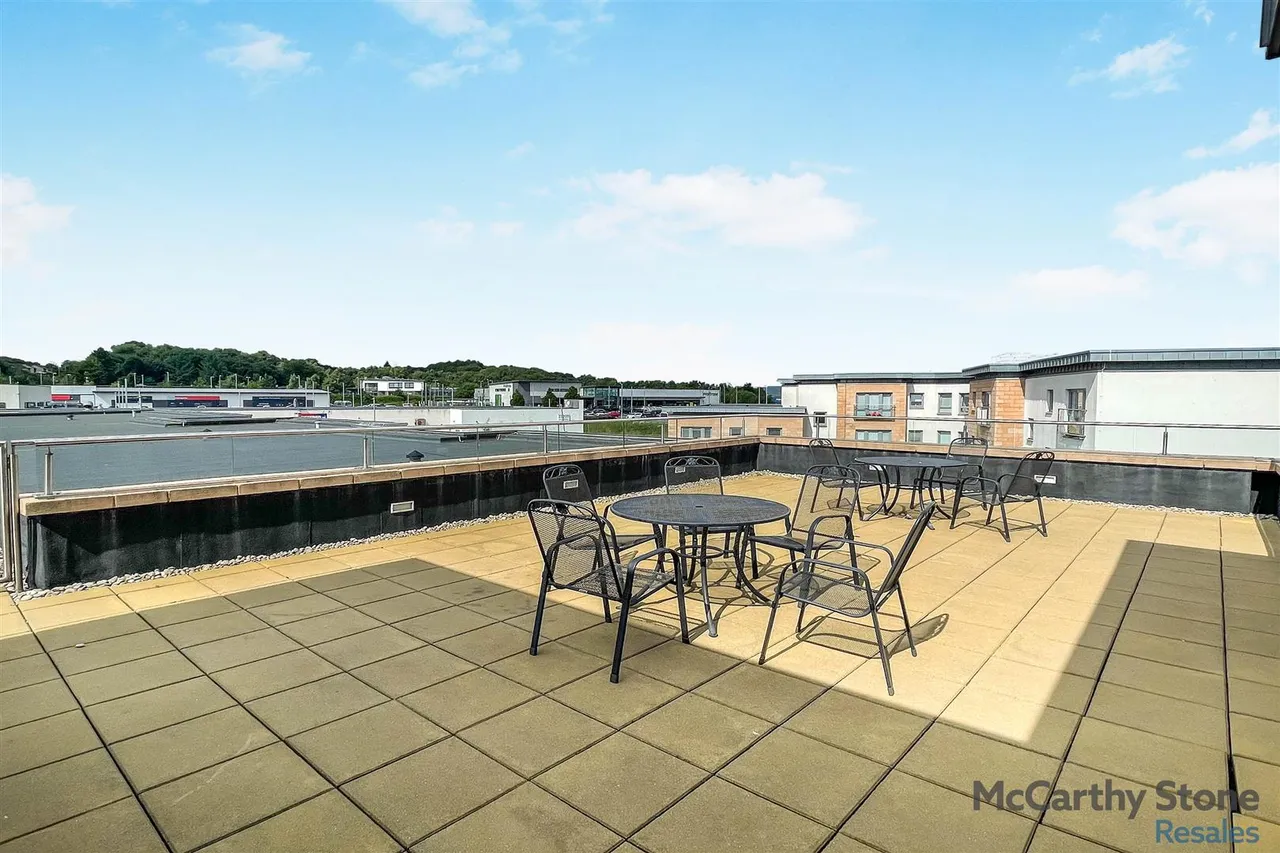 Stewarton Road, Newton Mearns, G77, photo 28