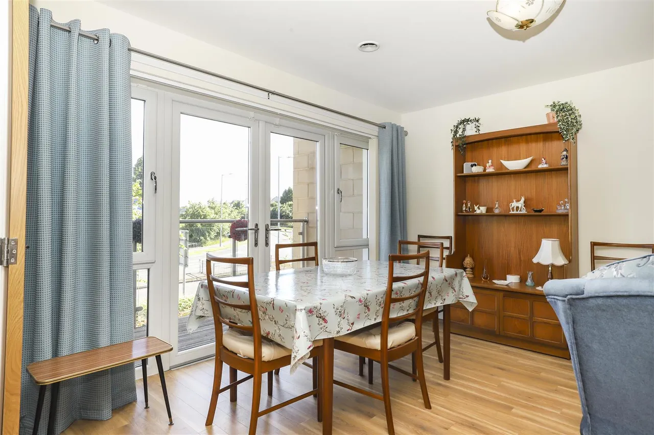 Stewarton Road, Newton Mearns, G77, photo 5