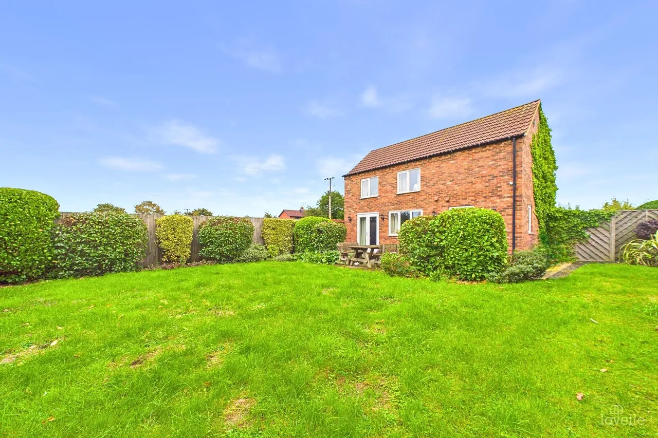 4 bed house for sale, Ferry Lane, Winteringham, DN15