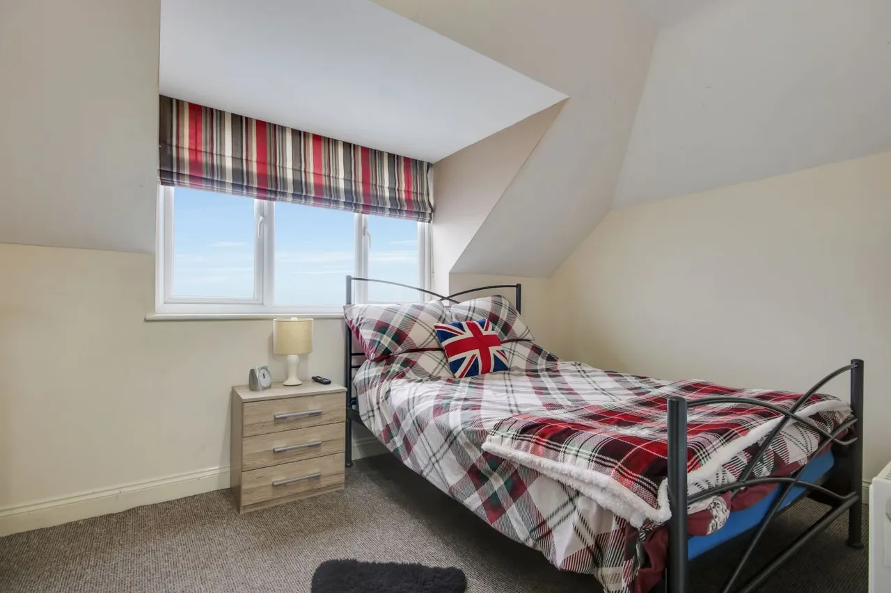 Clovelly Road, Bideford, EX39, photo 11